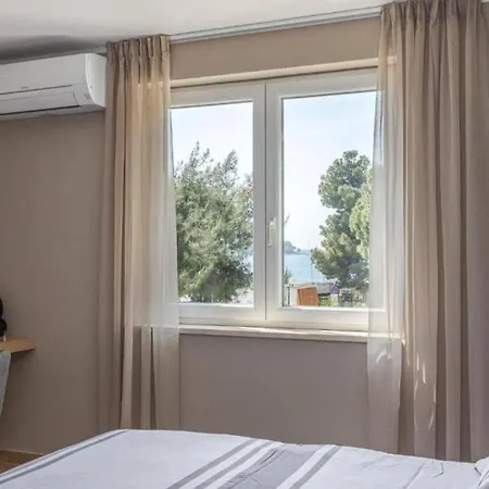Apartment Vista Mare *